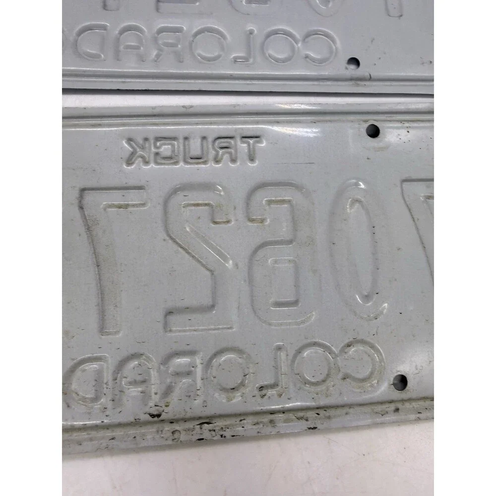 Vintage Pair Of Colorado Green Truck Automobile Vehicle Tag Expired 2000